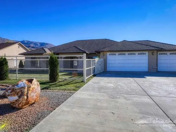 28260 Braeburn Pl, Tehachapi, CA 93561