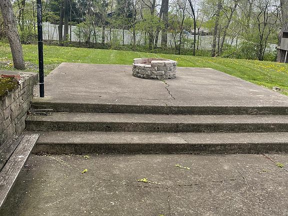3rd image of 8306 Archer Ave #1