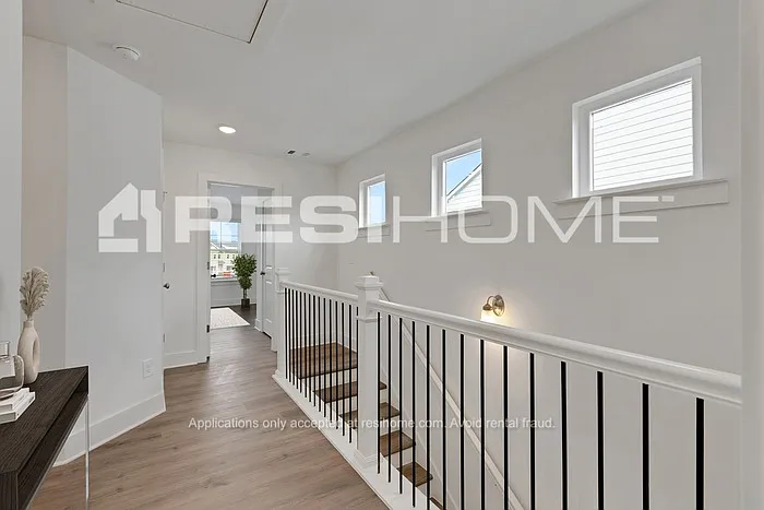 12 Southport Cir — Photo 6