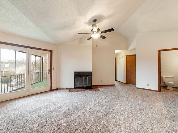 5th image of 2908 Park De Ville Pl