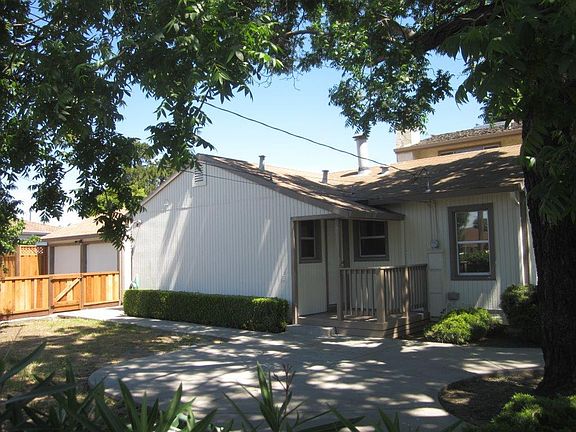 4th image of 25778 Donald Ave