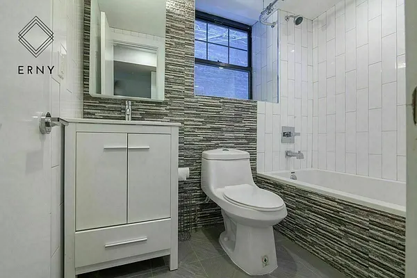 Rented by ERNY LLC | media 17