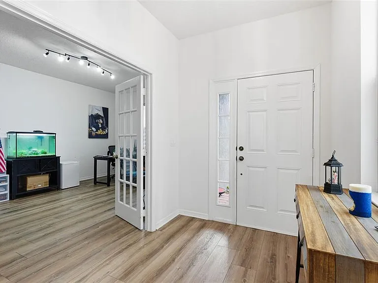 1840 Napoli Dr — Photo 9