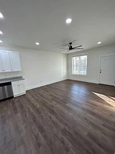 2 bed, 1098 sqft, $1,600 — Photo 4