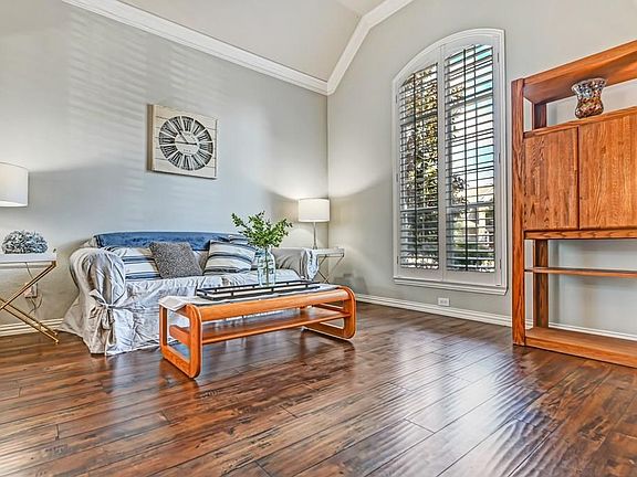 5th image of 750 Willowmist Dr