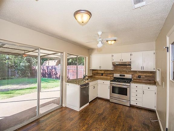4th image of 1718 Pebble Beach Dr