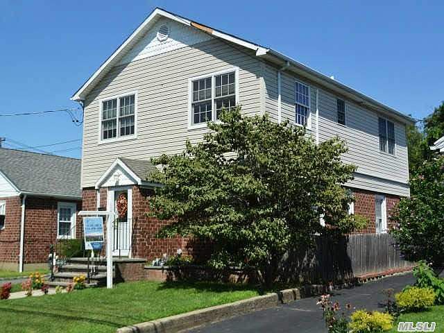 1st image of 90 Linden St