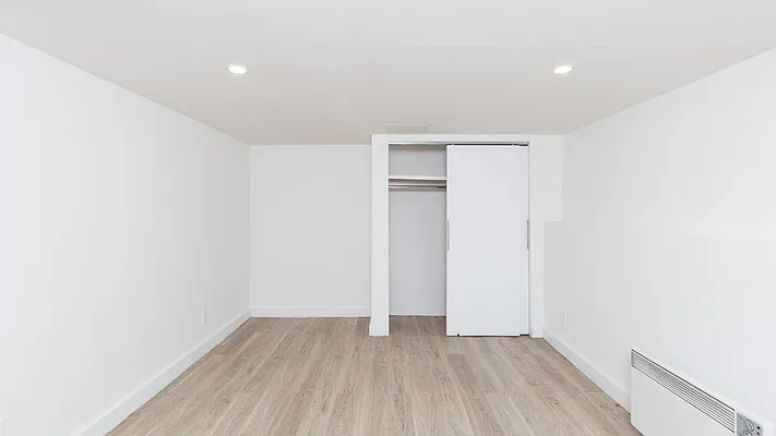 Rented by Nooklyn NYC LLC | media 38