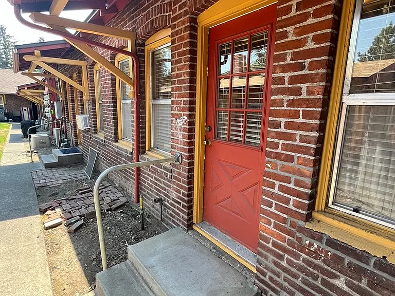 310 Harriman #8 — Photo 11