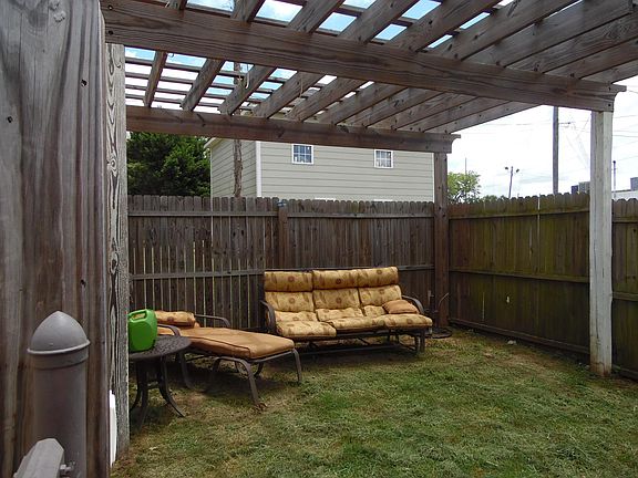 Outdoor Sitting Area