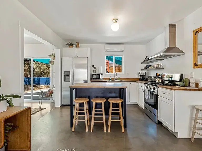 61826 Terrace Dr — Photo 10