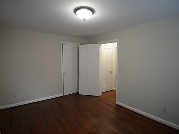 5th image of 2545 Williams Ave