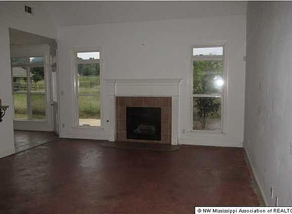 5th image of 2577 Oak Crossing Dr