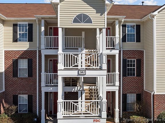 4th image of 382 Bubble Creek Ct Unit 6