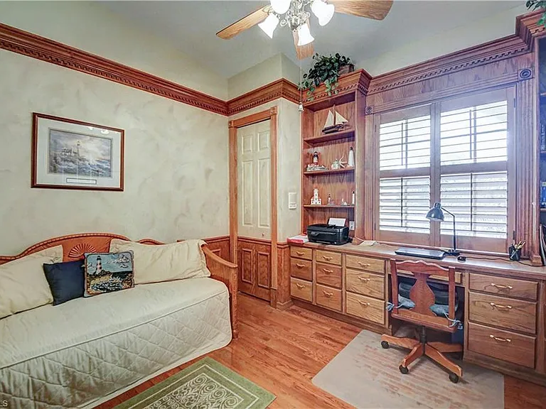 837 Sailaway Ln #202 — Photo 23