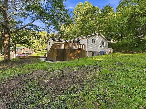 3rd image of 134 Becks Run Rd