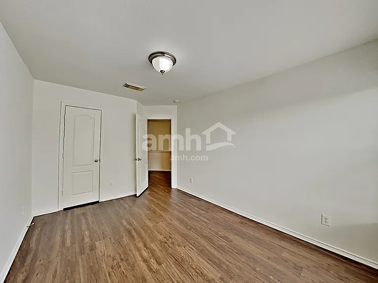 11422 Victory Cavern — Photo 17