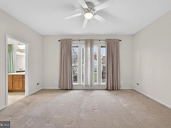 5th image of 16 Compass Rose Way