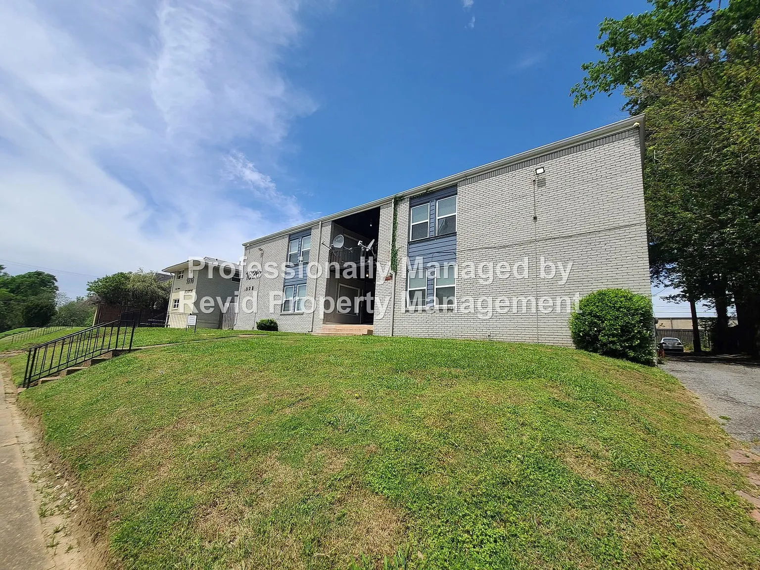 1626 Monroe Ave. — Photo 3