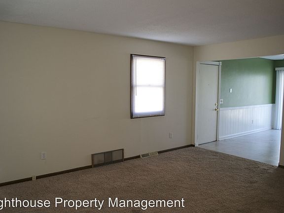 4th image of 721 Marietta St NE
