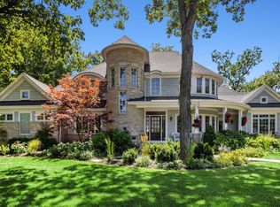 635 37th St, Downers Grove, IL 60515