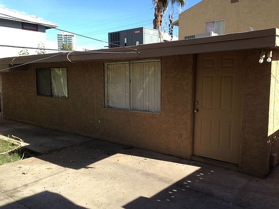 2nd image of 906 S Farmer Ave