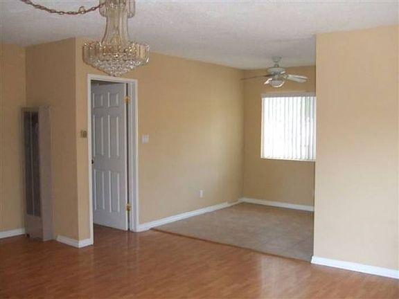 5th image of 504 Hill Dr APT D