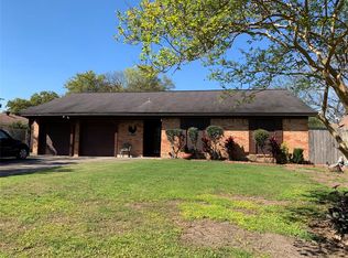 8 10th Ave N, Texas City, TX 77590