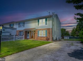 23 Conewago Dr, Hanover, PA 17331