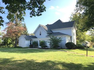 124 W 1st St, Warren, IN 46792