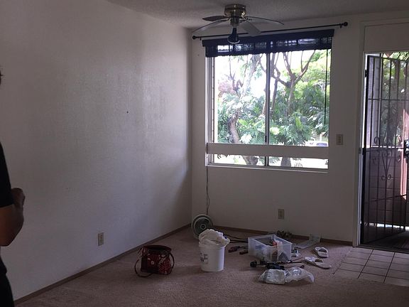 Entrance/Dining Area