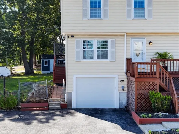 34 Rudolph St, Worcester, MA 01604