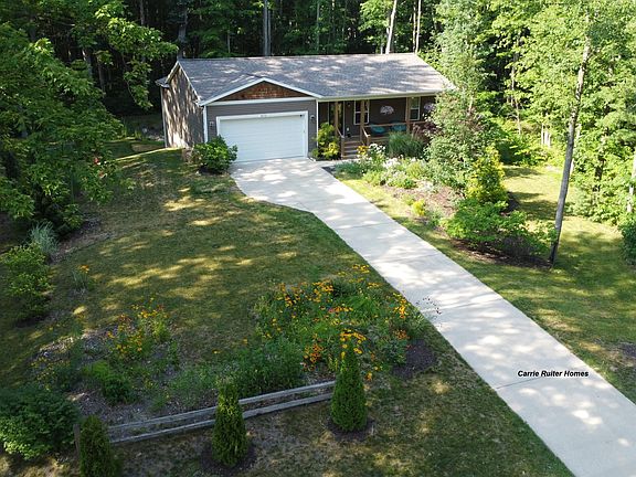 5th image of 14271 Lori Ln