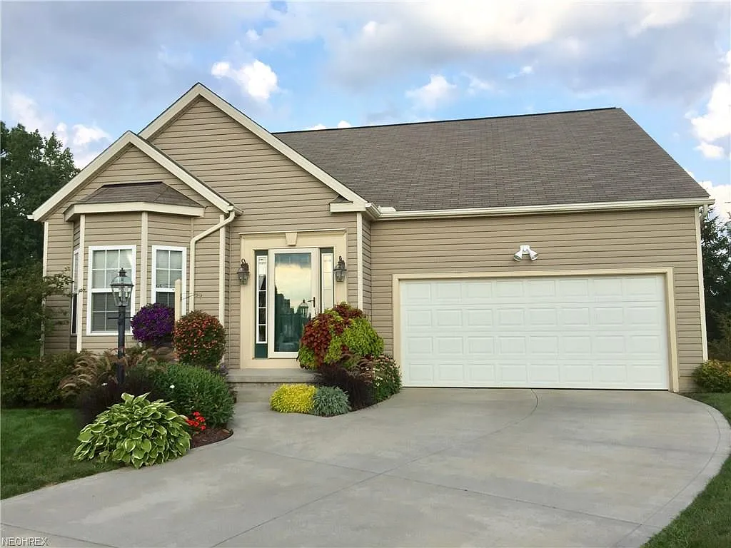 5449 Grey Dr photo 1