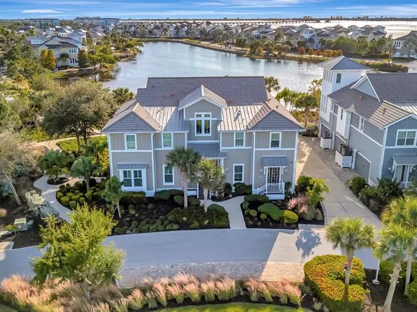 246 Sapphire Lake Dr Unit 201, Bradenton, FL 34209