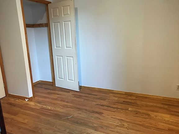 5th image of 540 Grand St APT 3L