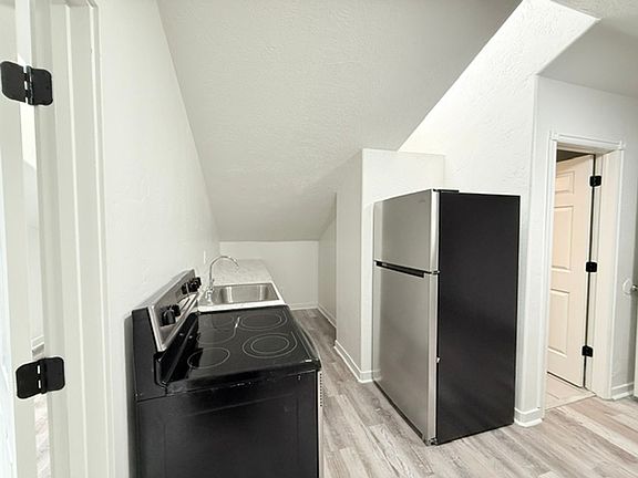 5th image of 2515 S Parkcrest Dr #5