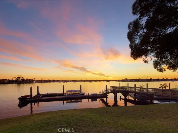 20 Harbor Is, Newport Beach, CA 92660