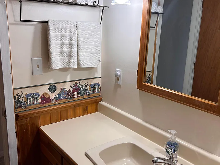 7576 Barrs Lake Rd — Photo 9