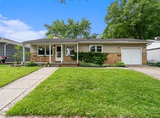 2305 S Circle Dr, Ann Arbor, MI