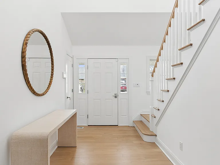8 Powers Dr — Photo 21
