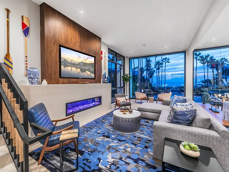 Ocean Club — Photo 19