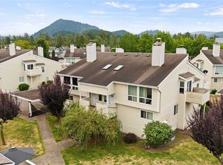 135 McKean Ct APT C, Enumclaw, WA 98022