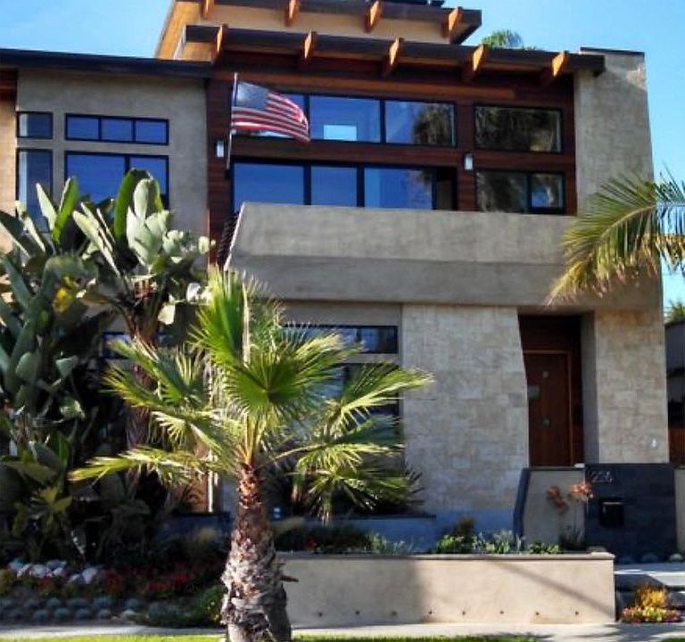 2nd image of 226 Crest Ave