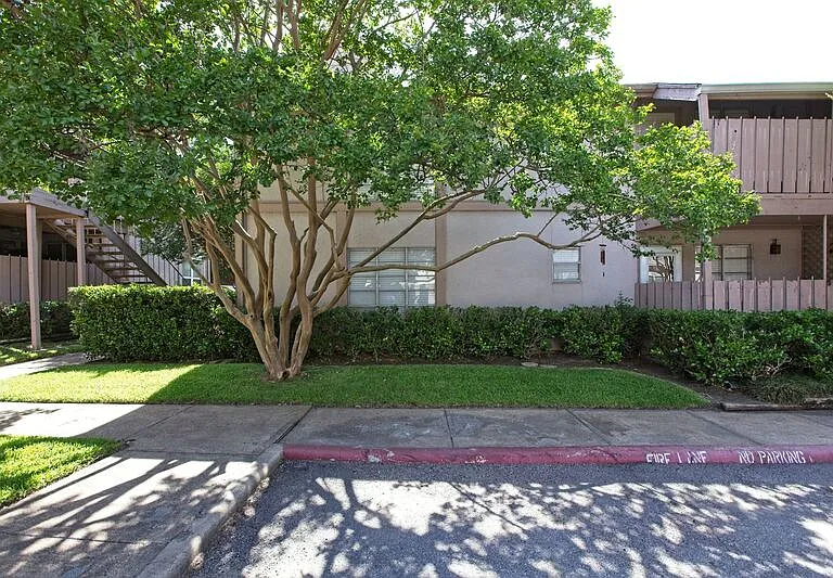 10590 High Hollows Dr #284 — Photo 6