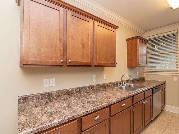5th image of 315 Washington St #201