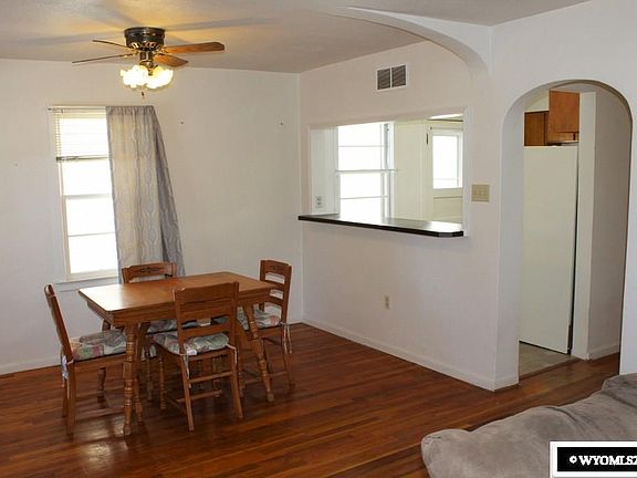 2nd image of 1207 Arapahoe St