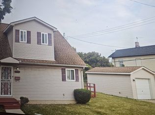 9501 Lauder St, Detroit, MI 48227