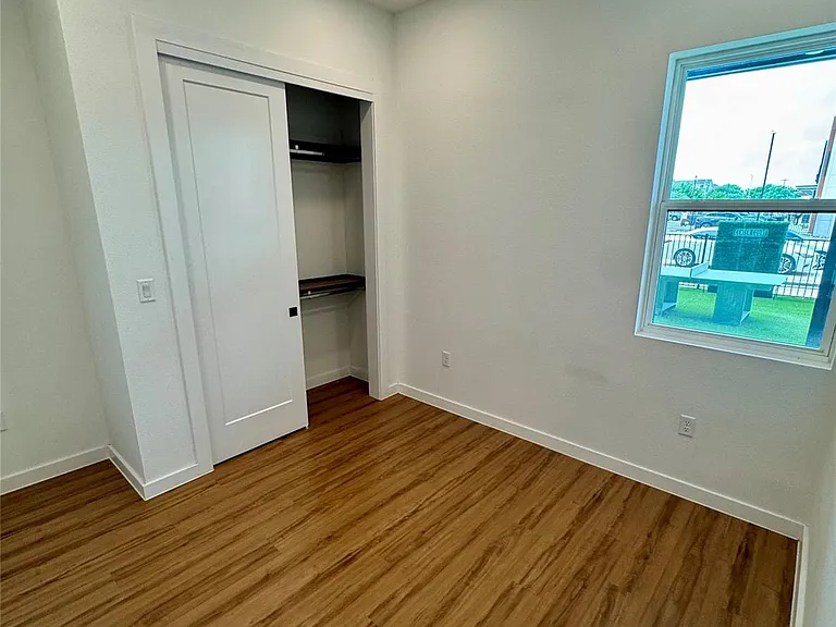 2165 Gabriels Pl #1111 — Photo 9