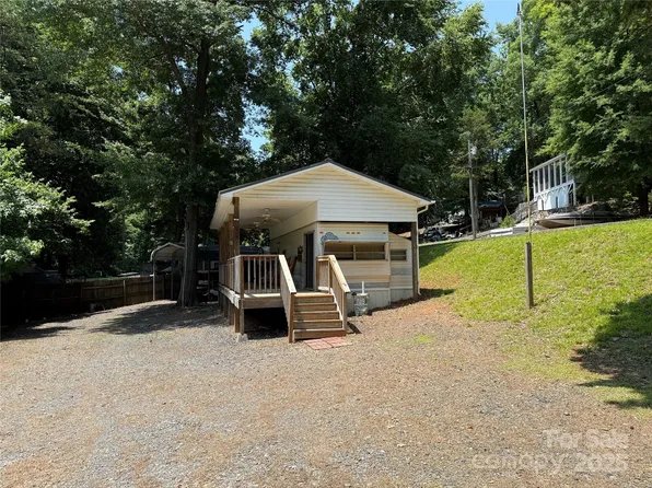 104 Deer Park Rd #D143, Mount Gilead, NC 27306